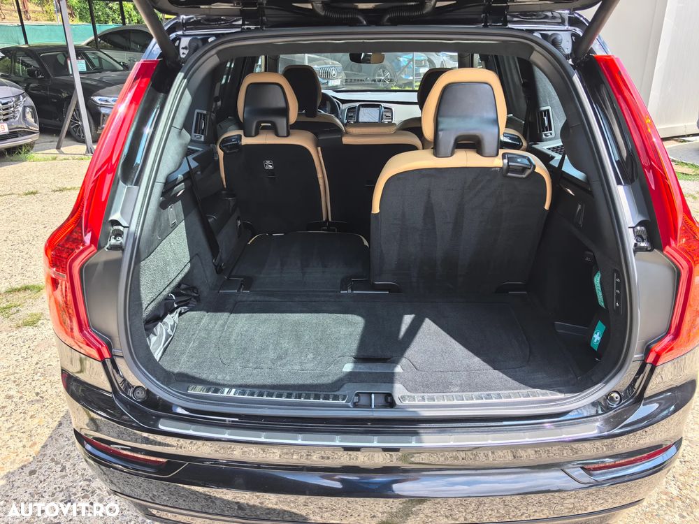 Volvo XC 90 B5 D AWD Ultimate Dark - 9