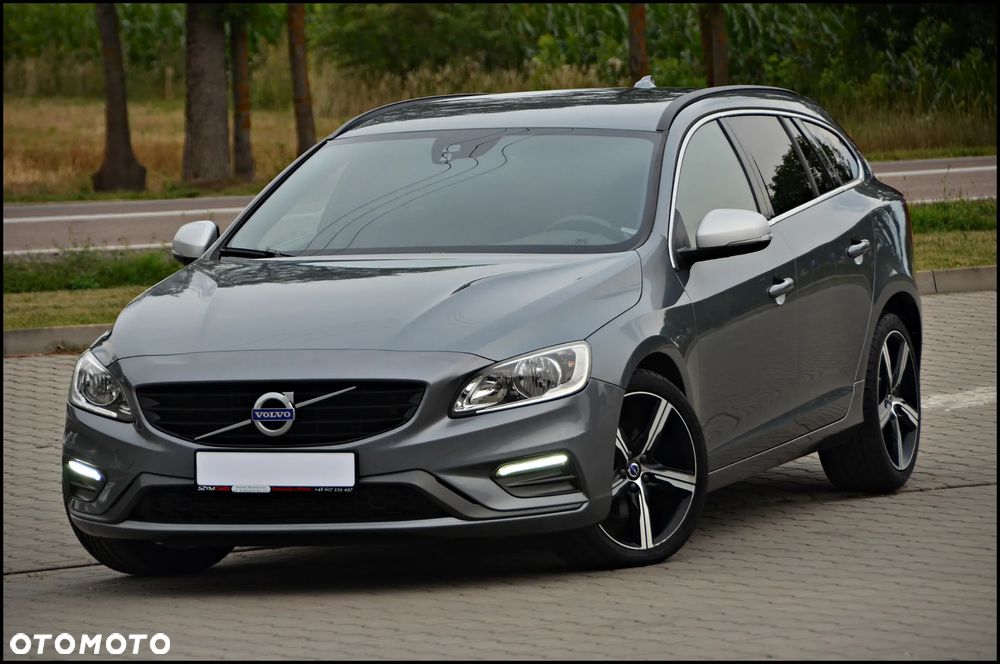 Volvo V60 D2 Drive-E R-Design Momentum - 8