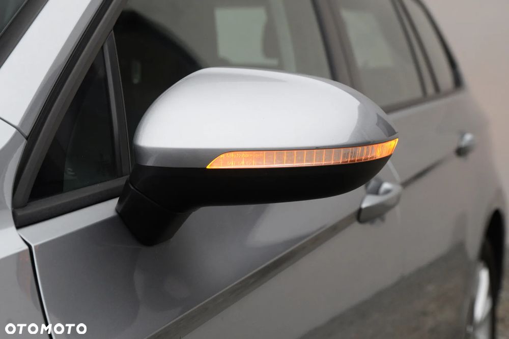 Volkswagen Passat 1.5 TSI EVO Elegance DSG - 18