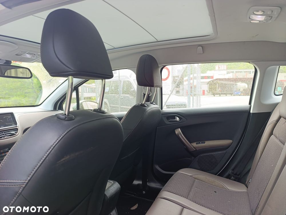 Peugeot 2008 120 VTI Automatik Active - 9