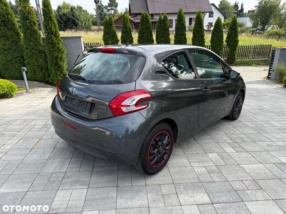 Peugeot 208 - 6