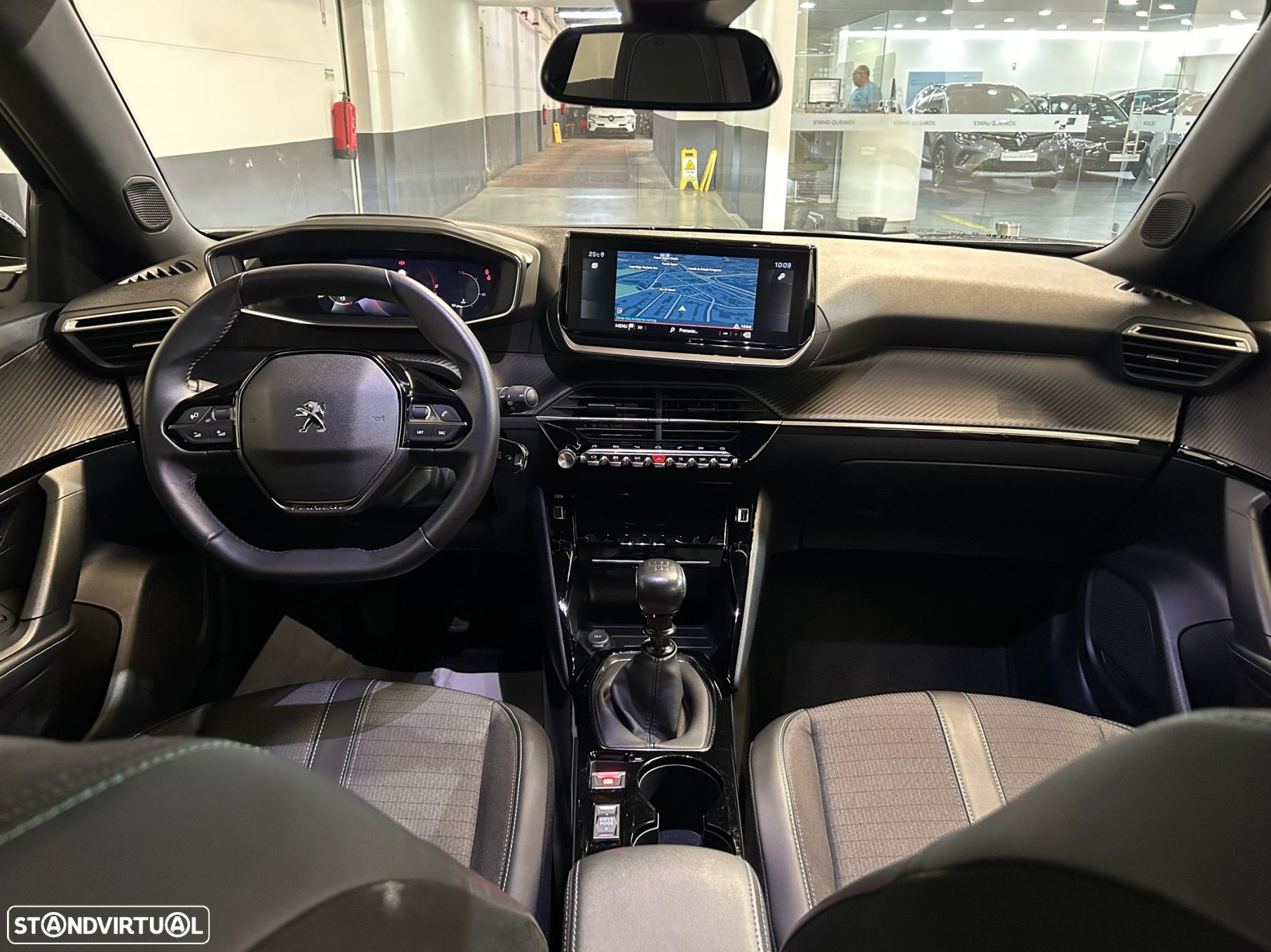 Peugeot 2008 1.2 PureTech Allure Pack - 18