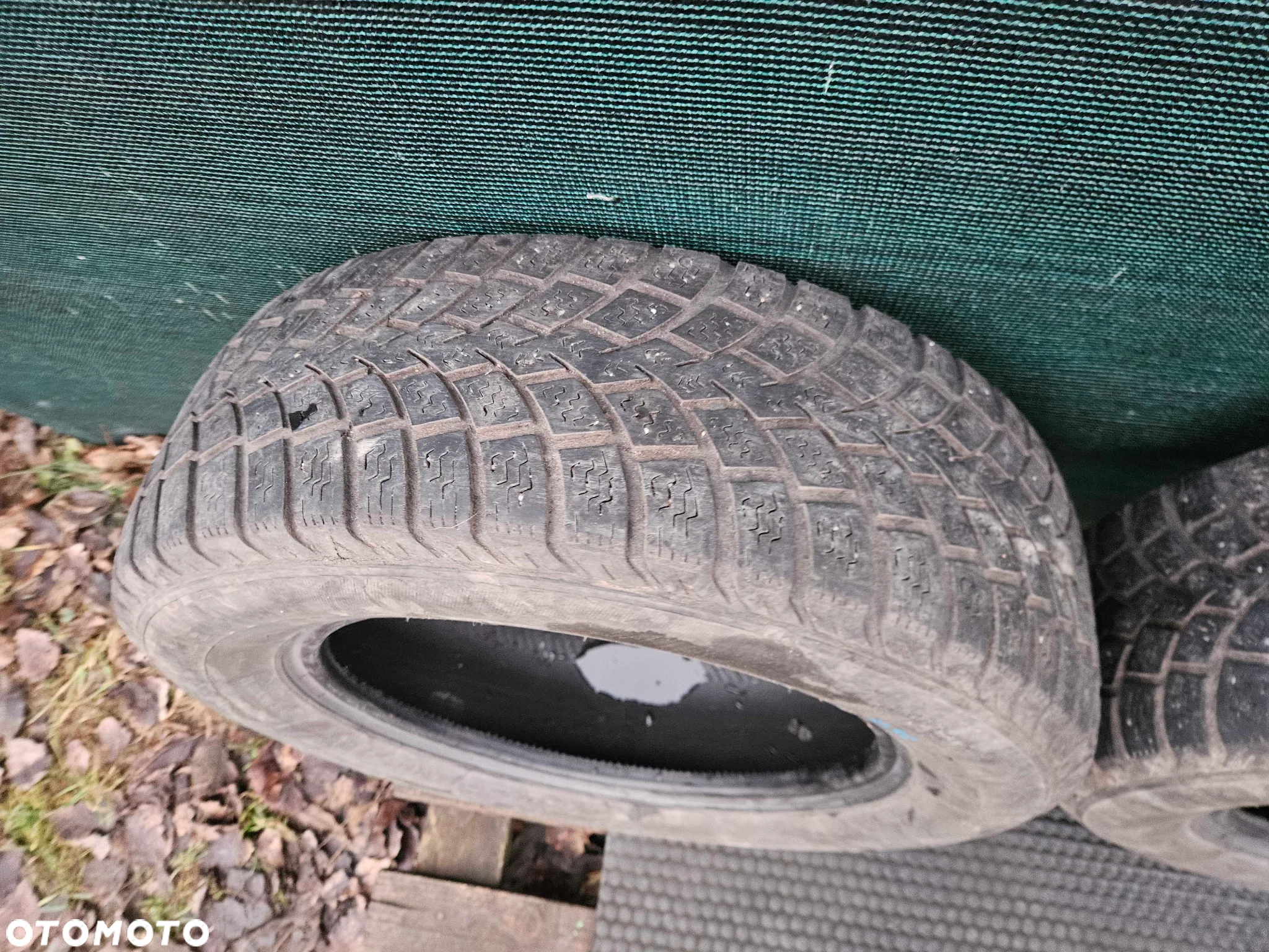 Opony Opona Zimowe 195/65 R15 4szt - 24
