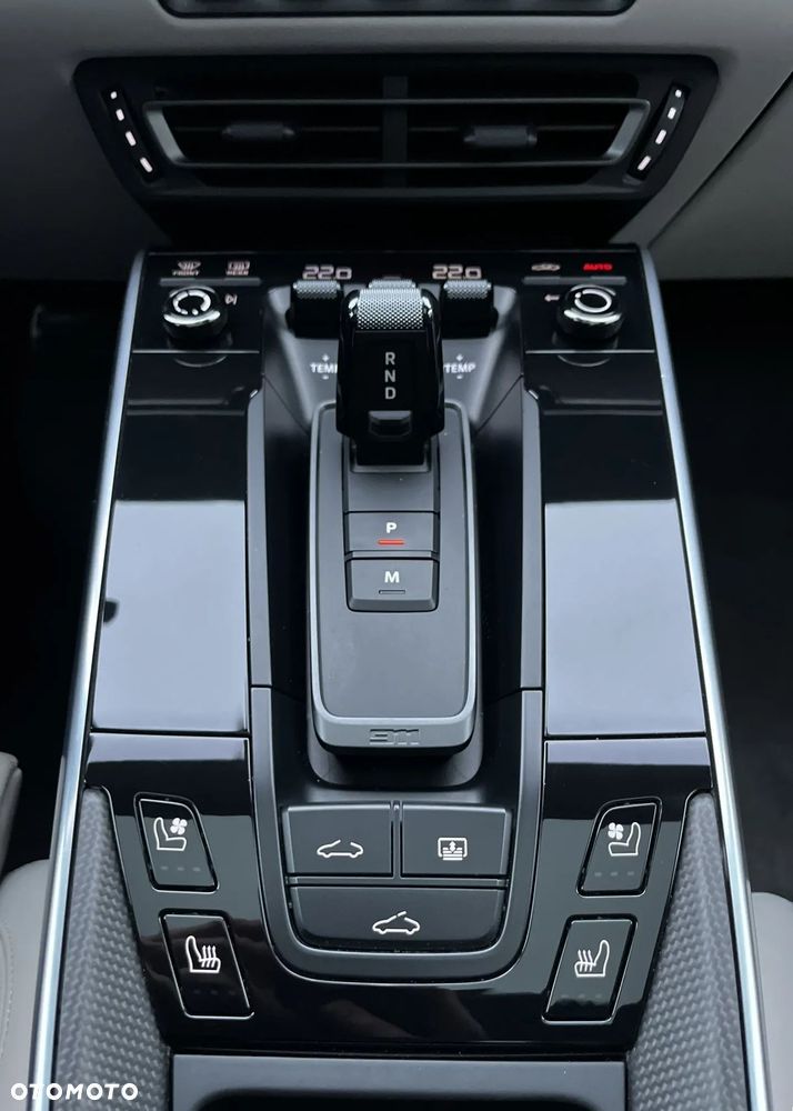 Porsche 911 Carrera 4S - 11