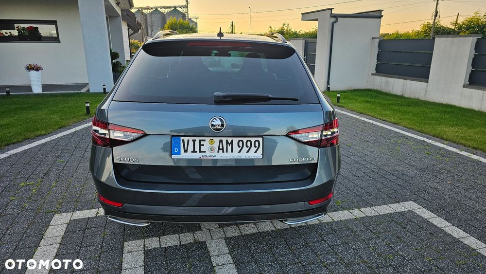 Skoda Superb 2.0 TDI DSG Sportline - 6