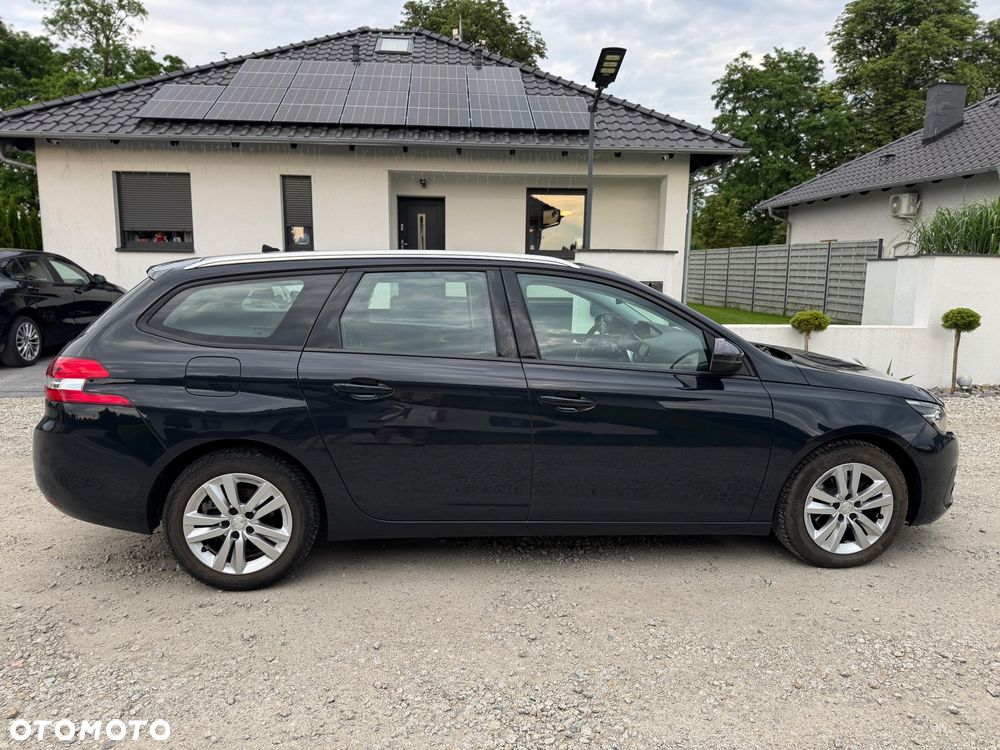 Peugeot 308 1.6 BlueHDi Active S&S EAT6 - 4