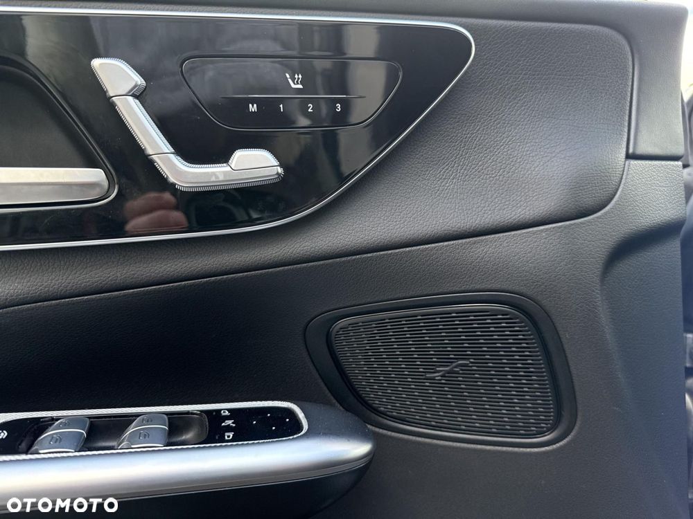 Mercedes-Benz GLC - 21