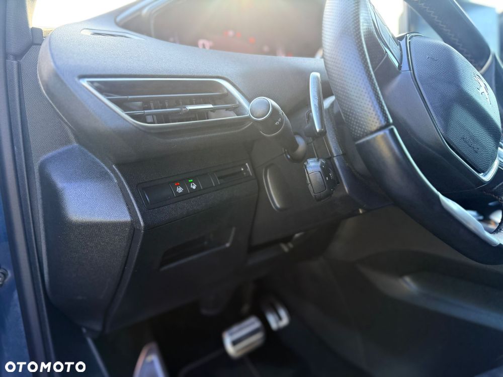 Peugeot 5008 BlueHDi 130 EAT8 GT - 31