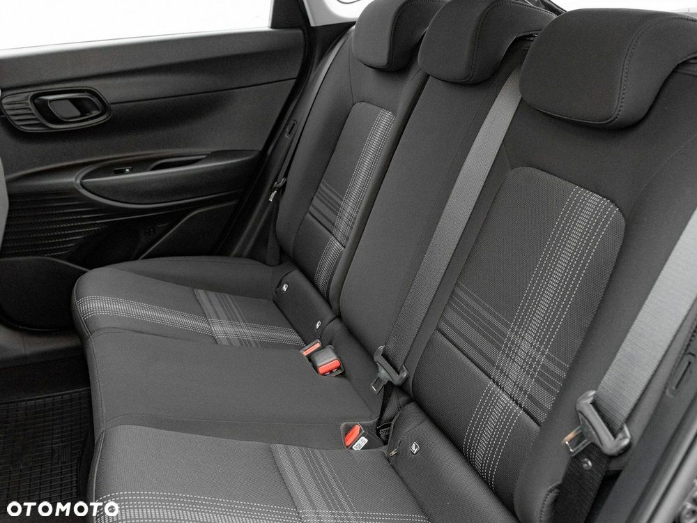 Hyundai i20 1.2 Pure - 25