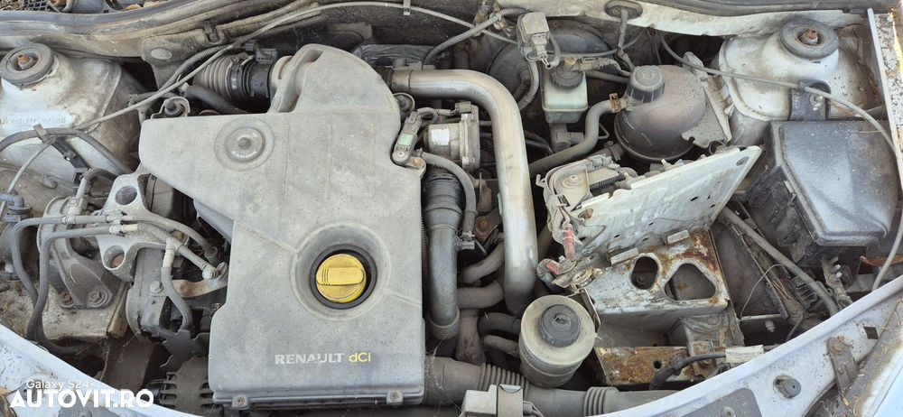 Dezmembram Dacia Sandero 1.5 DCI an fabricatie 2011 - 6