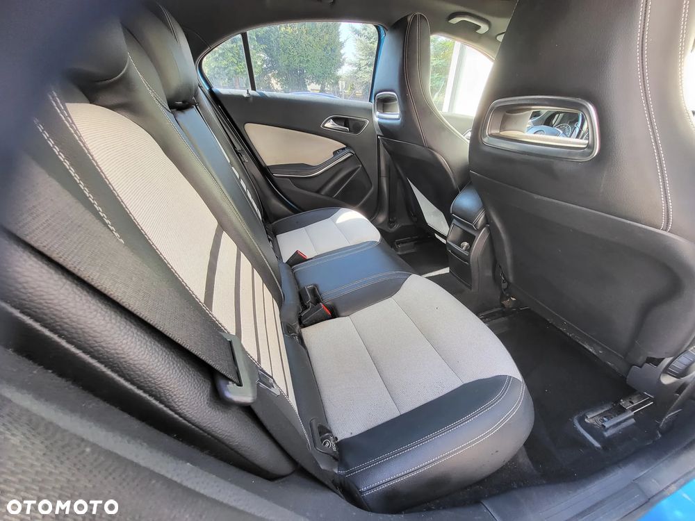 Mercedes-Benz Klasa A 180 CDI AMG Line - 8