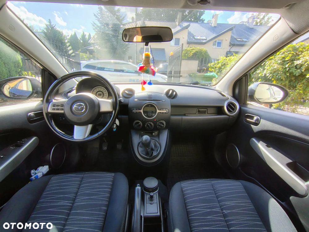 Mazda 2 1.3 Exclusive - 9