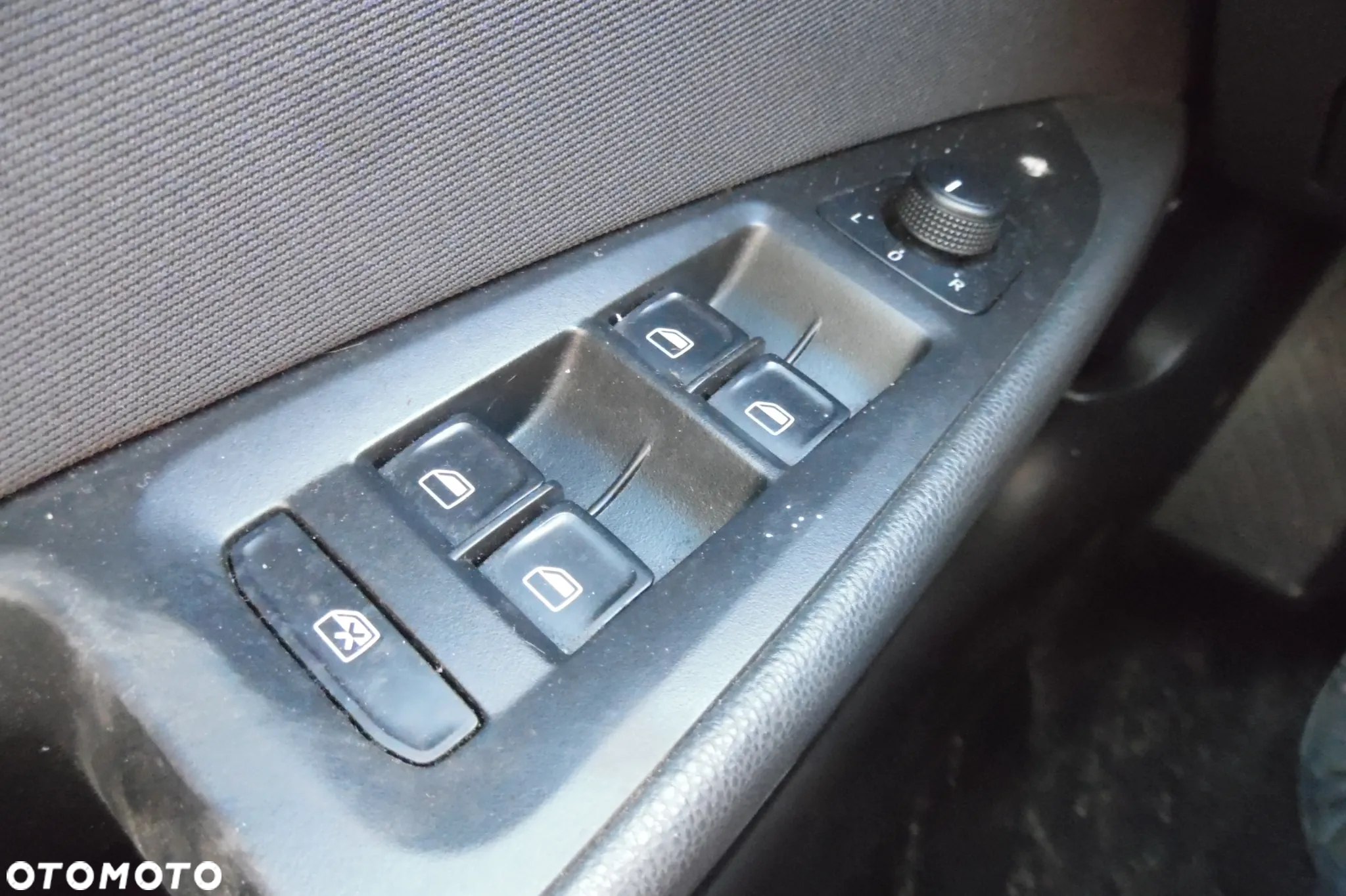 Seat Leon 1.6 TDI ECOMOTIVE Reference - 14