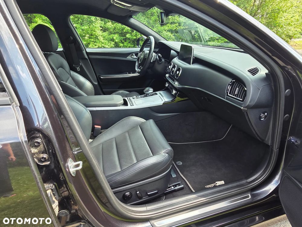 Kia Stinger 2.0 T-GDI GT Line - 3