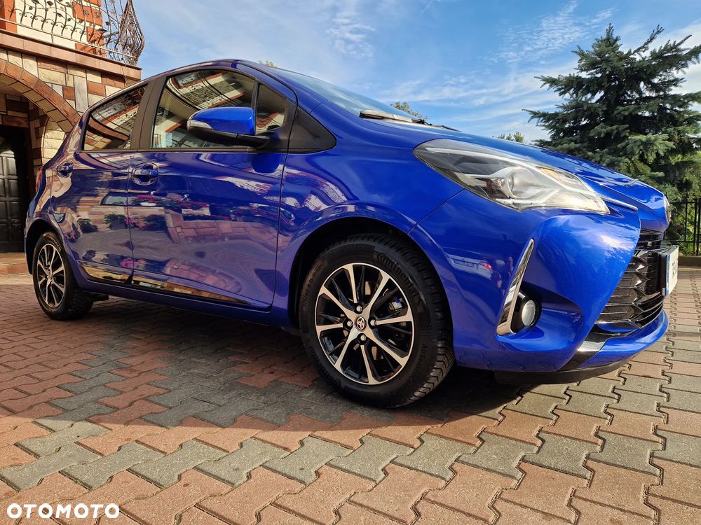 Toyota Yaris 1.5 Premium CVT - 11