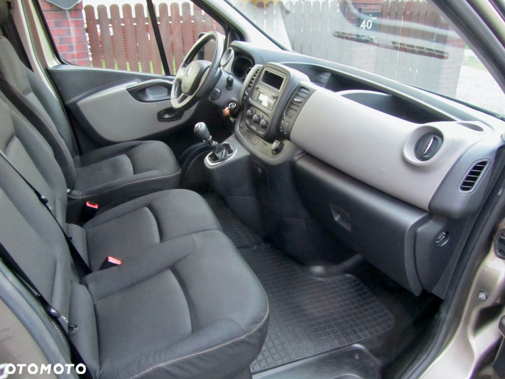 Renault Trafic - 17
