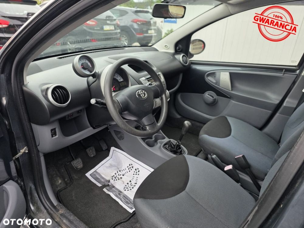 Toyota Aygo - 16