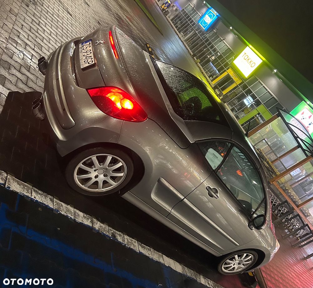 Peugeot 207 CC - 5