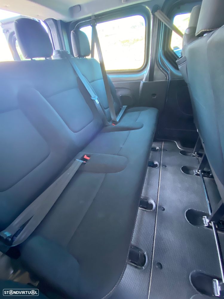 Renault Trafic - 12
