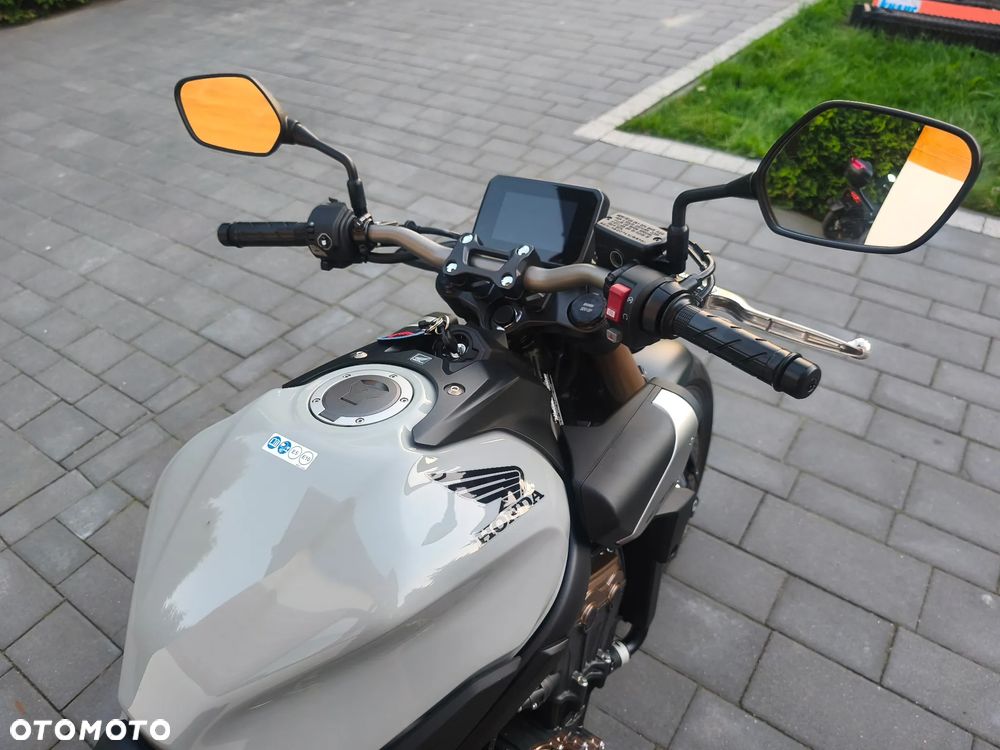 Honda CB - 15