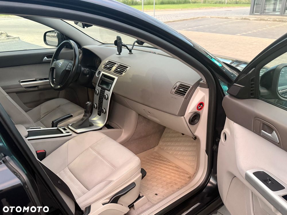 Volvo S40 2.0D Momentum - 15
