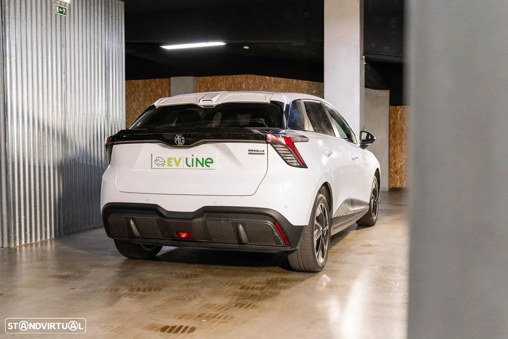 MG MG4 64 kWh Comfort - 11