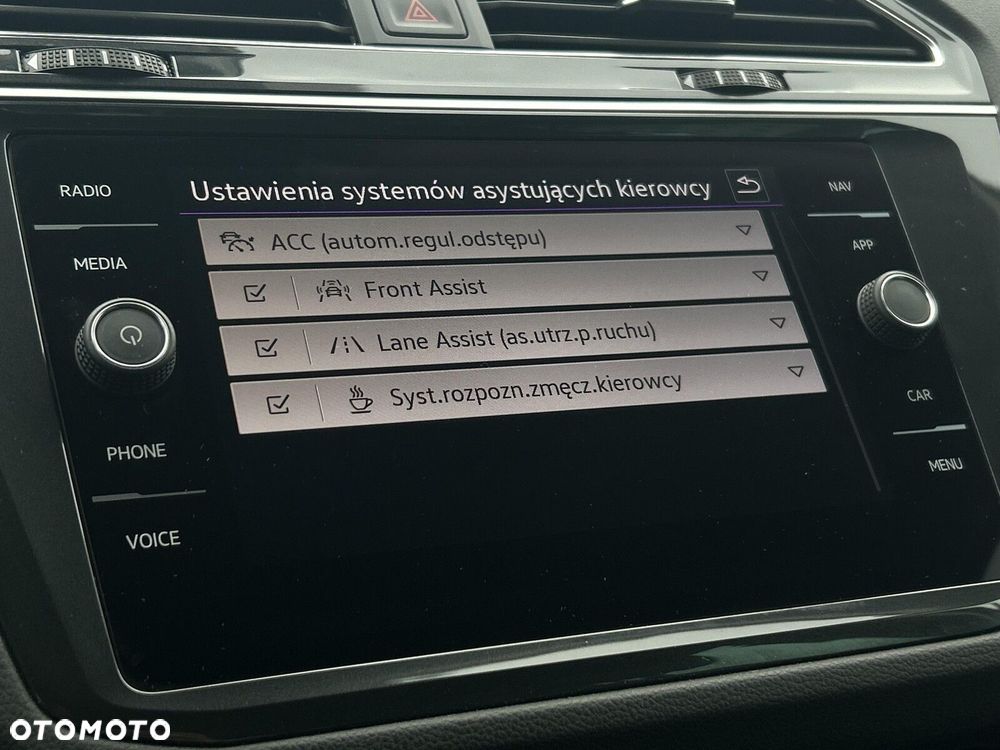 Volkswagen Tiguan 2.0 TSI 4Mot Elegance DSG - 24