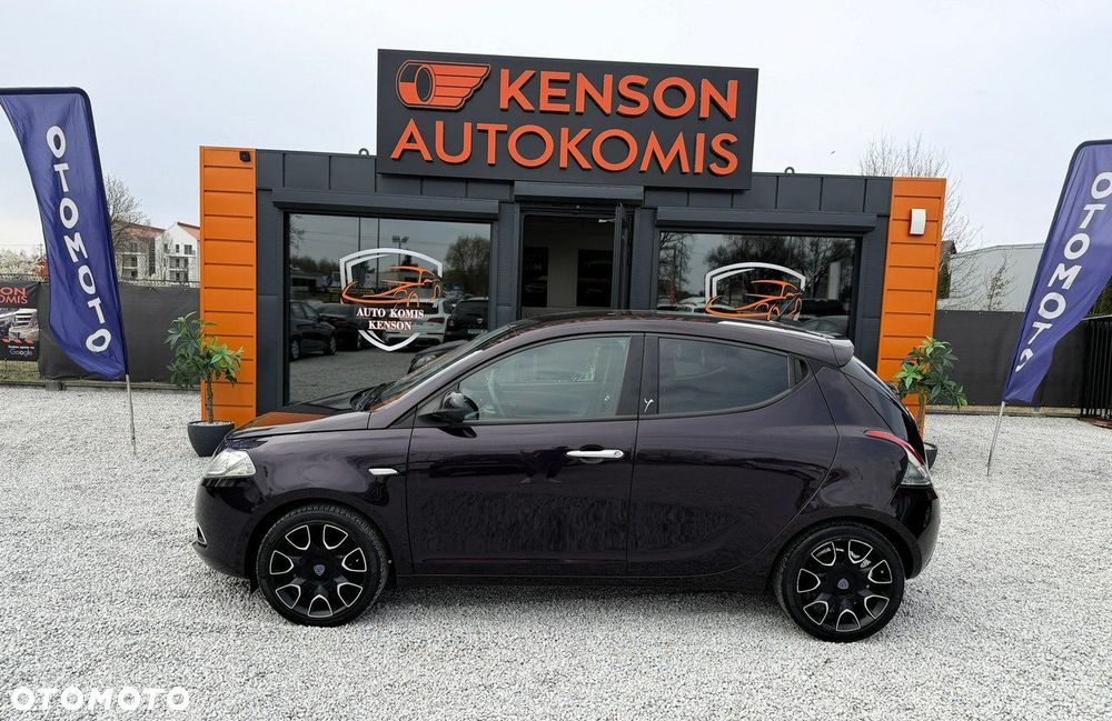 Lancia Ypsilon 0.9 Black&Red S&S - 5