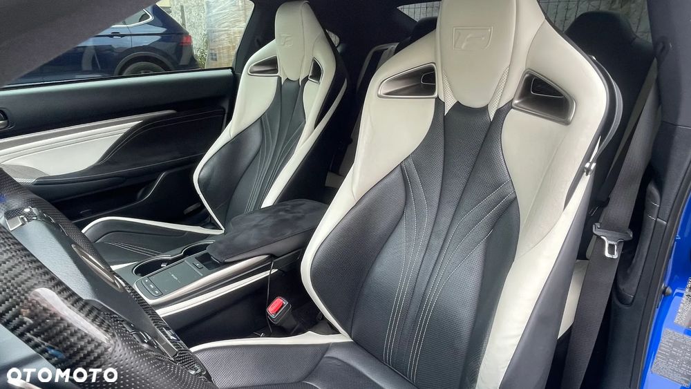 Lexus RC F Carbon - 18