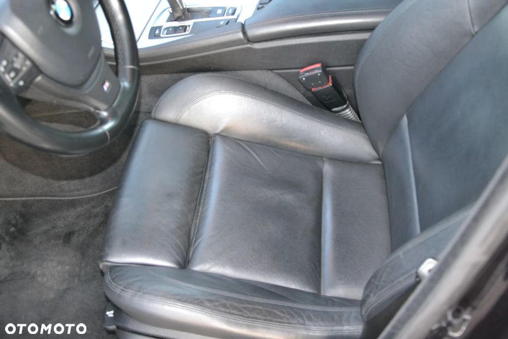 BMW Seria 5 520d Sport-Aut - 8
