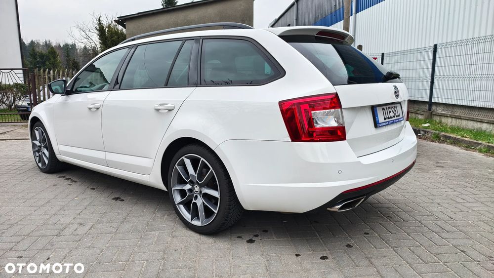 Skoda Octavia 2.0 TDI (Green tec) DSG RS - 3