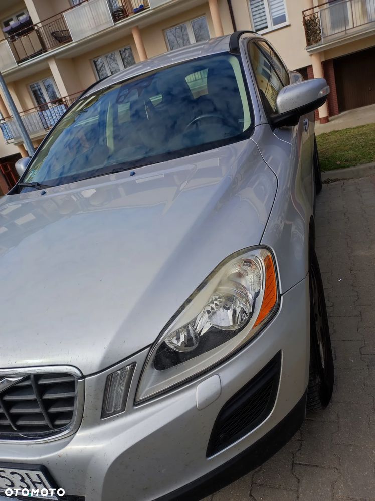 Volvo XC 60 D3 AWD Kinetic - 4