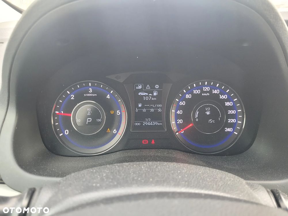 Hyundai i40 Kombi blue 1.7 CRDi DCT Premium - 18