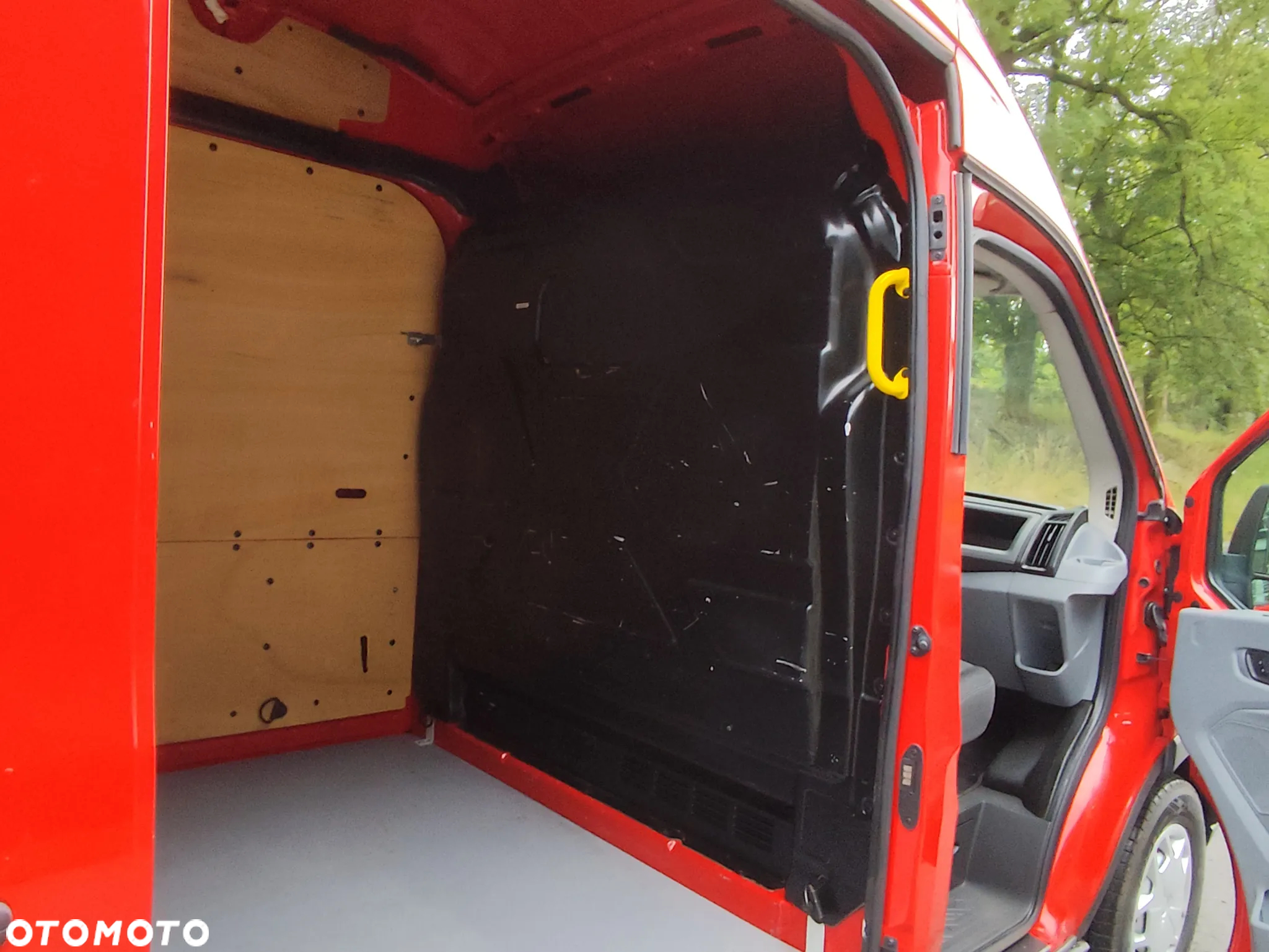 Ford Transit - 25
