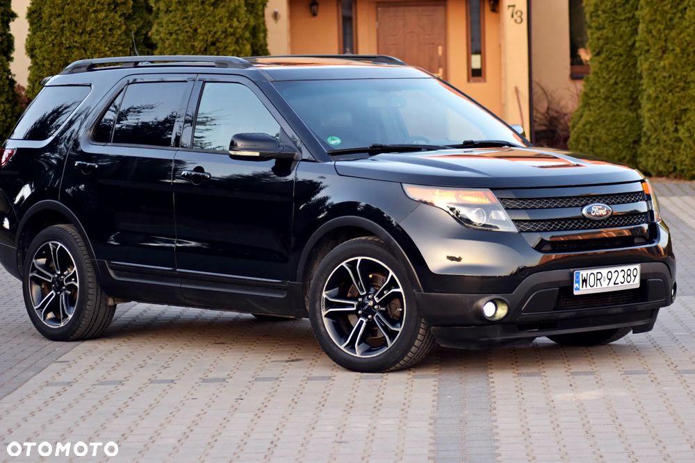 Ford Explorer - 16