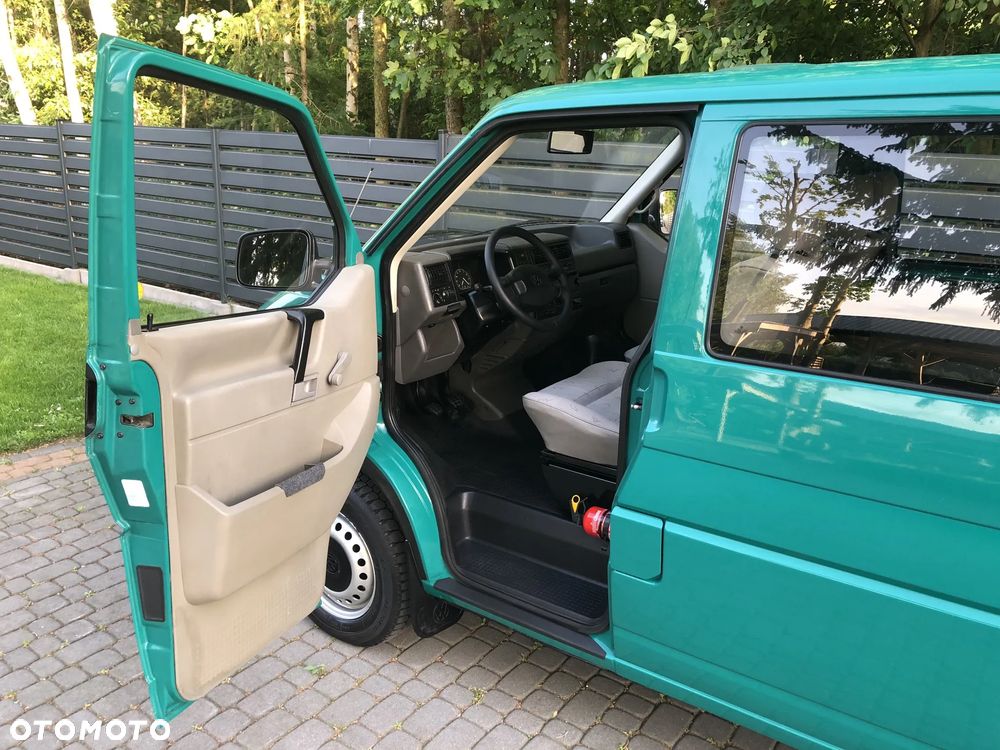 Volkswagen Transporter Mixt - 22
