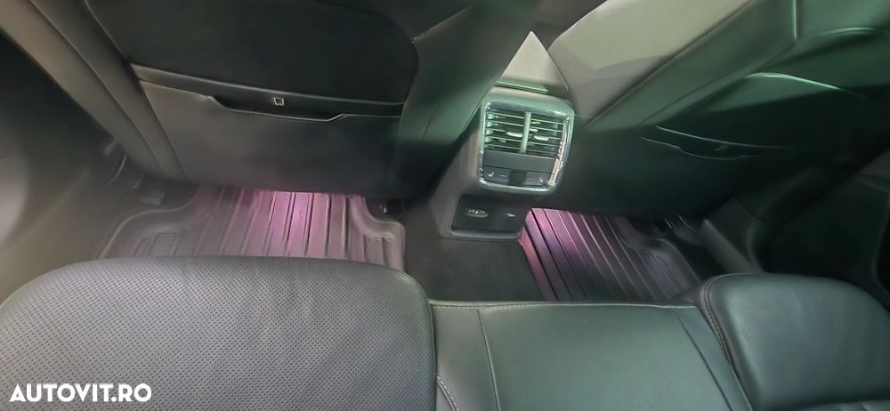 Skoda Octavia 2.0 TDI STYLE DSG - 23