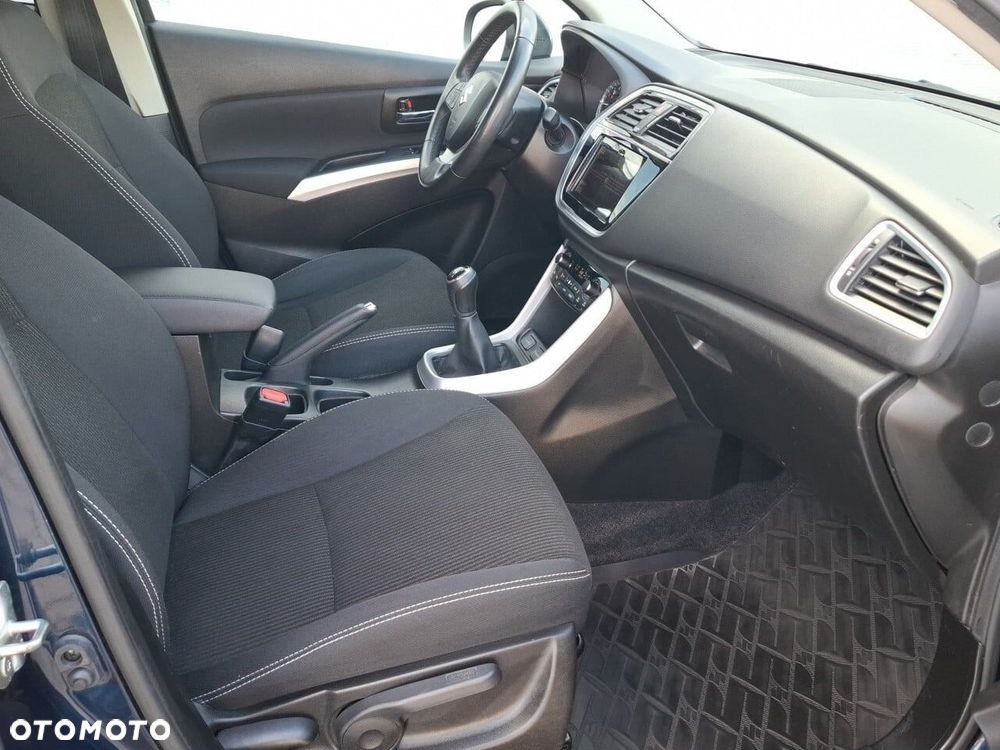 Suzuki SX4 S-Cross 1.0 T Premium - 22