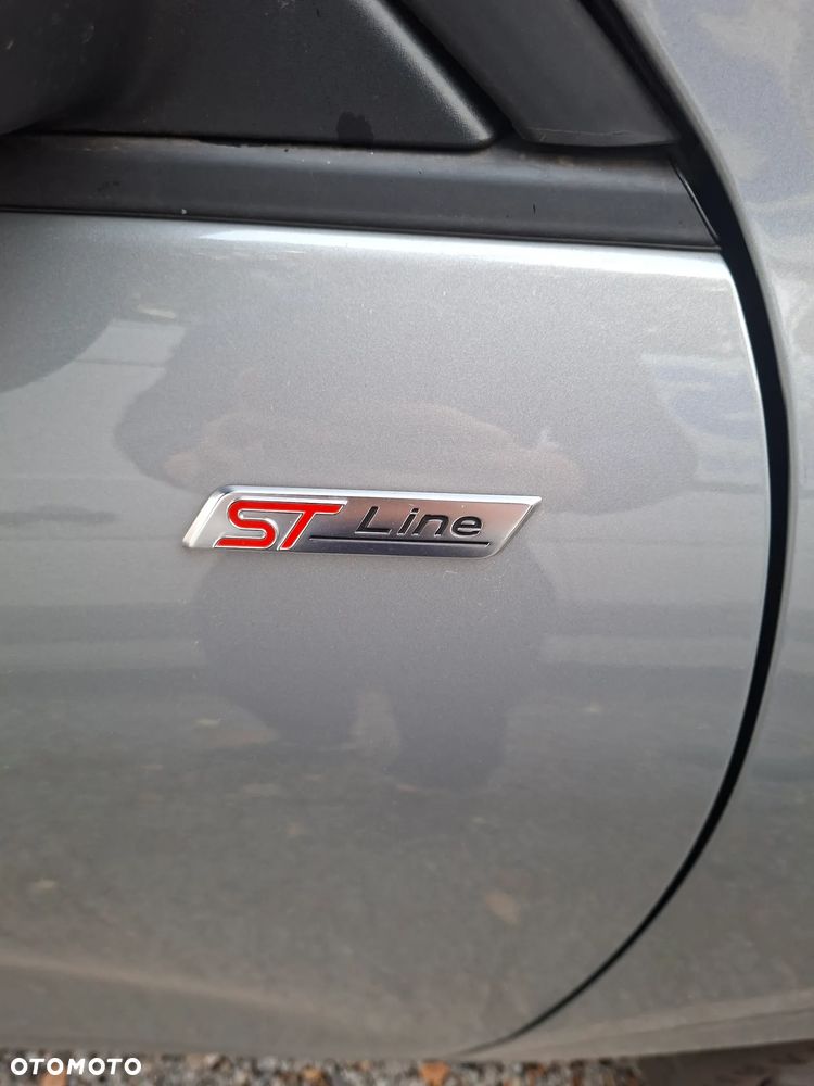 Ford Kuga - 1