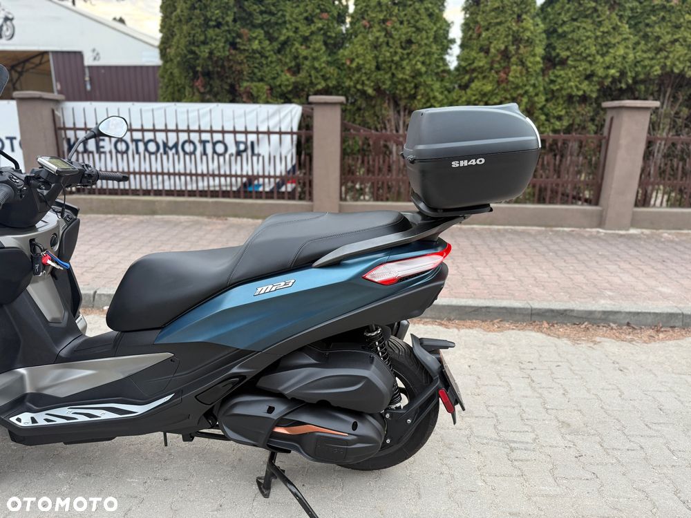 Piaggio MP-3 - 21