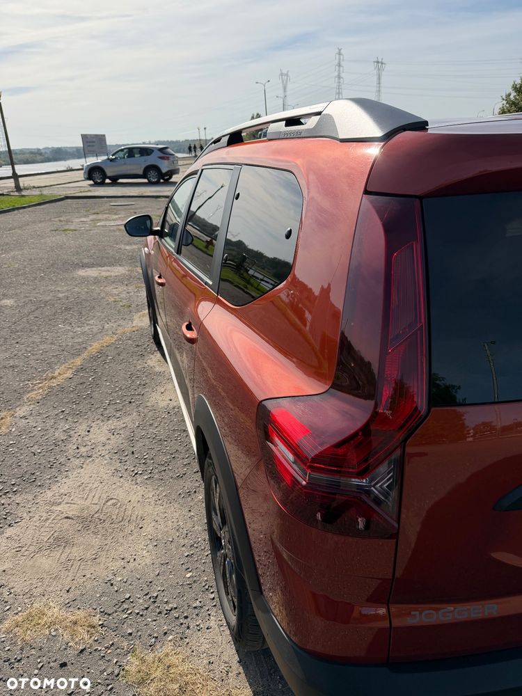 Dacia Jogger 1.0 TCe Extreme 7os - 17