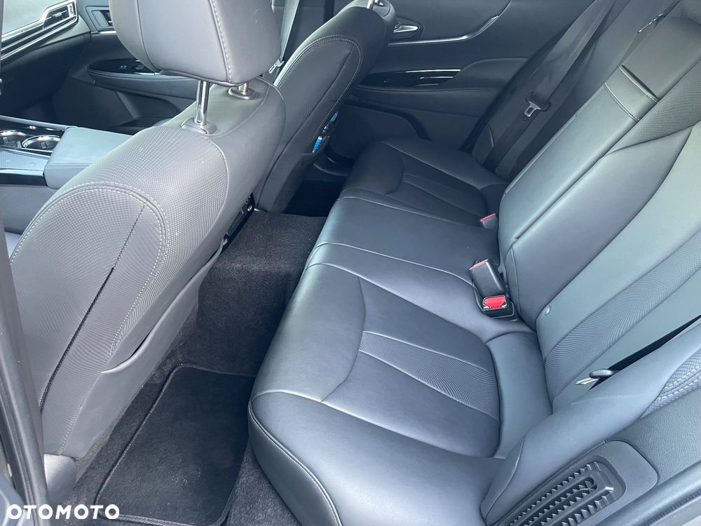 Toyota Mirai Executive - 17
