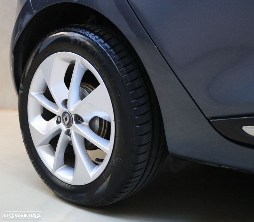 Renault Clio 0.9 TCe Limited - 32