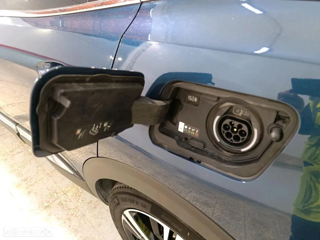 Peugeot 3008 1.6 Hybrid GT e-EAT8 - 11