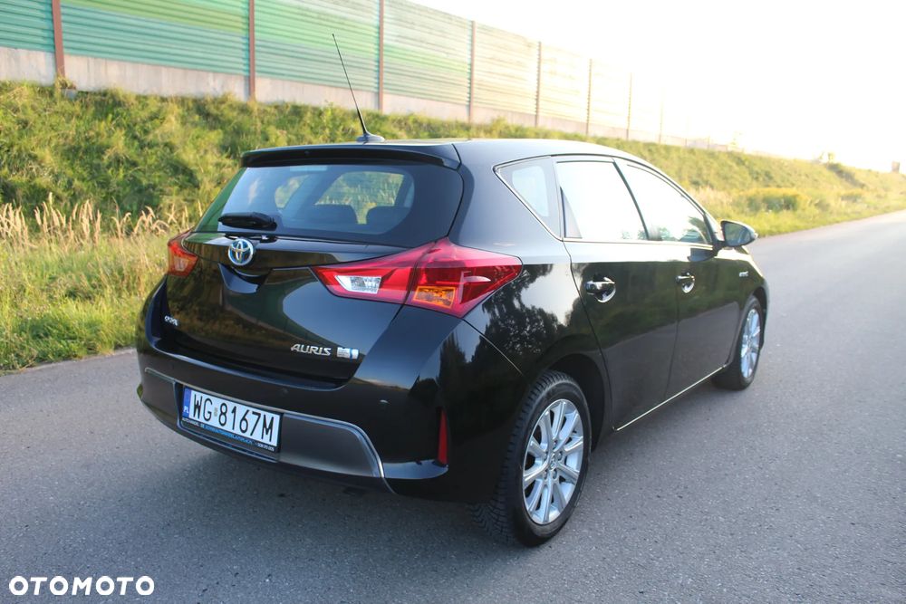 Toyota Auris 1.8 HSD Luna - 5