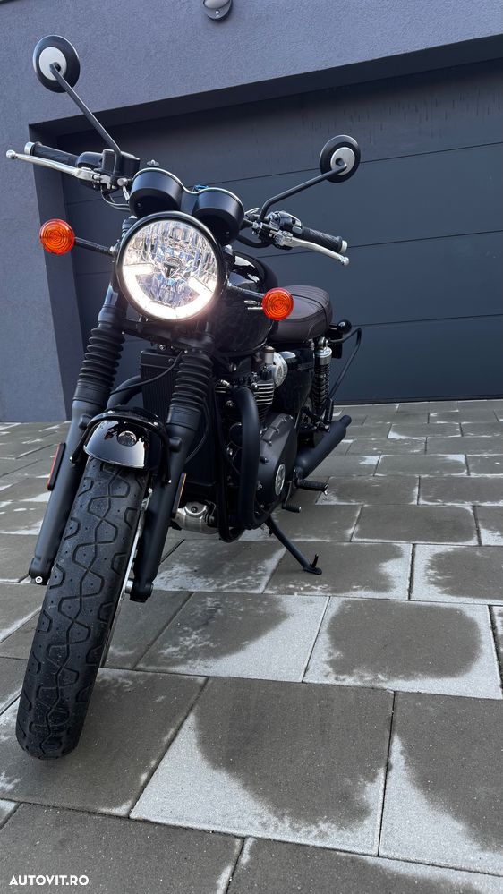Triumph Bonneville T120 Black - 4