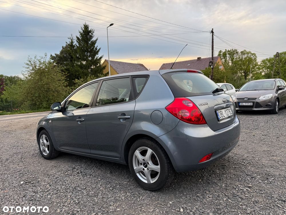 Kia Ceed 1.4 CVVT LX - 3