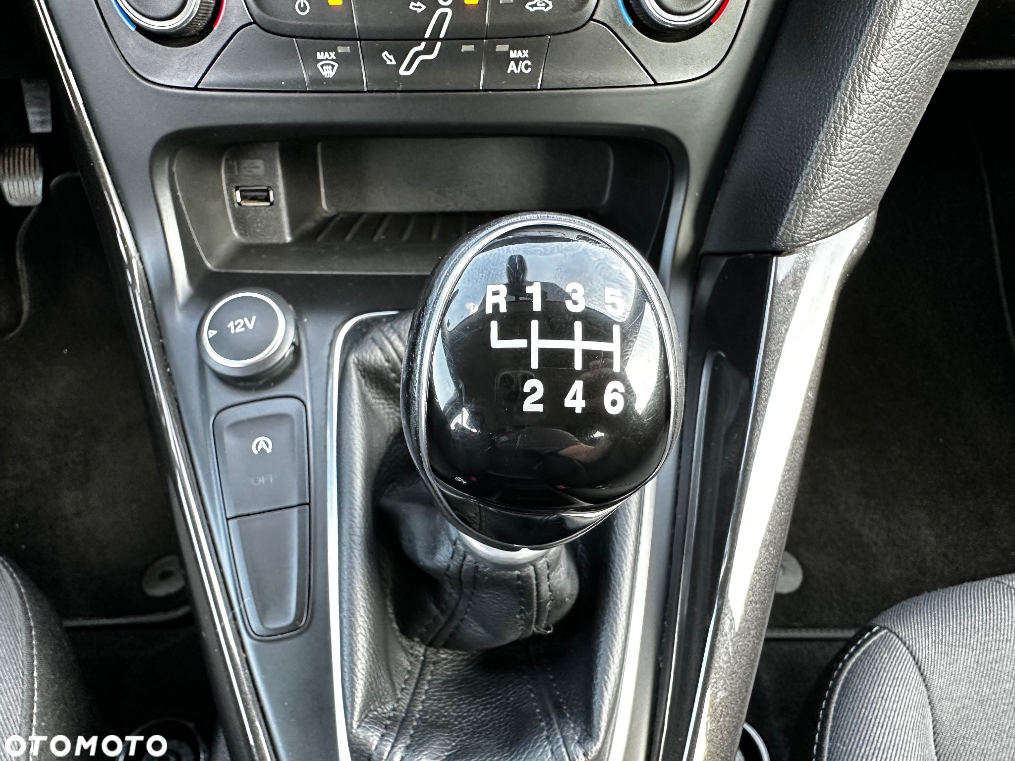 Ford Focus 1.0 EcoBoost Start-Stopp-System Titanium - 37