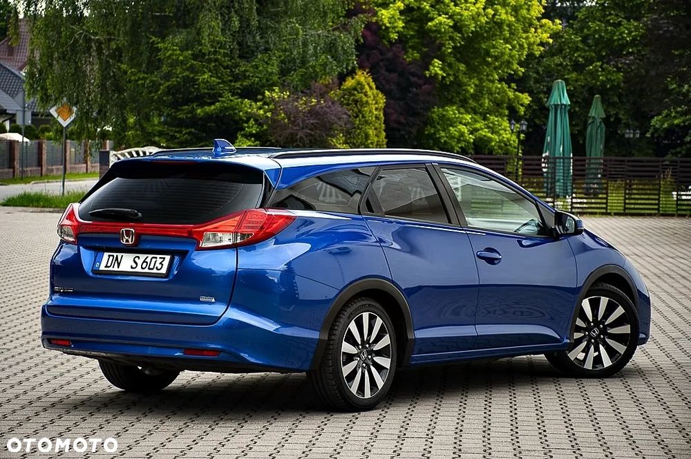 Honda Civic 1.8 i-VTEC Lifestyle - 9