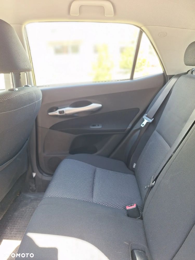 Toyota Auris 1.4 D-4D 2010 - 9